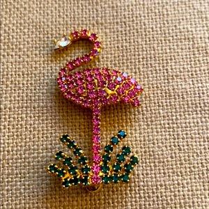 Vintage flamingo 🦩 brooch